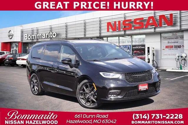 2025 Chrysler Pacifica Limited for sale in Hazelwood, MO