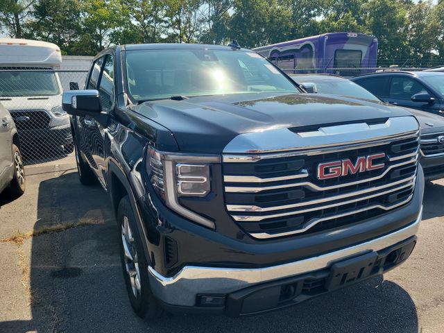 2023 GMC Sierra 1500 4WD Crew Cab Short Box SLT