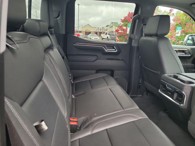 2023 GMC Sierra 1500 4WD Crew Cab Short Box SLT