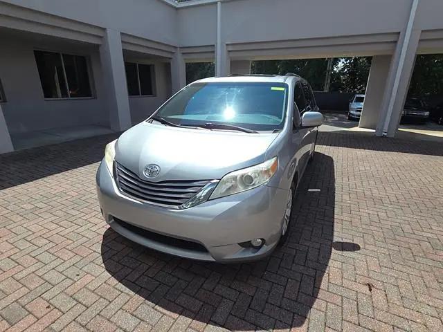 2016 Toyota Sienna XLE 8 Passenger for sale in Fort Walton Beach, FL