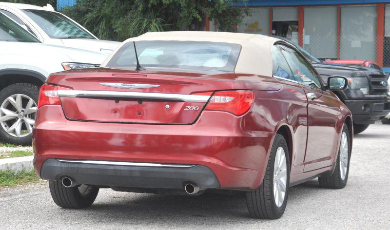 2011 Chrysler 200 Touring