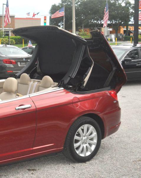 2011 Chrysler 200 Touring