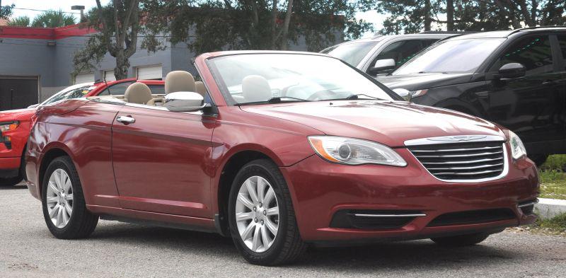 2011 Chrysler 200 Touring