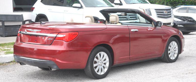 2011 Chrysler 200 Touring