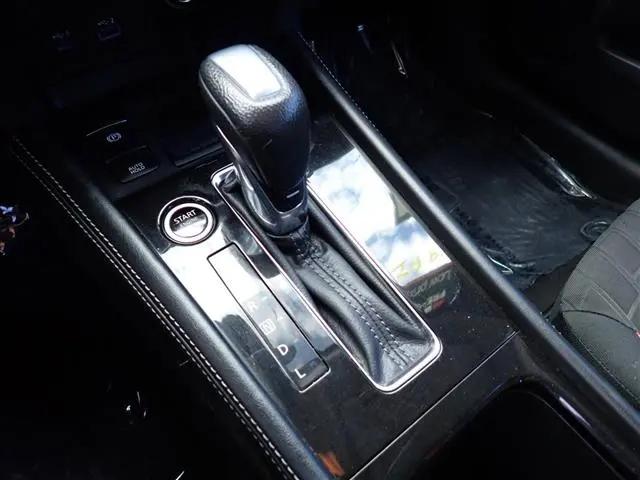 2021 Nissan Kicks SR Xtronic CVT