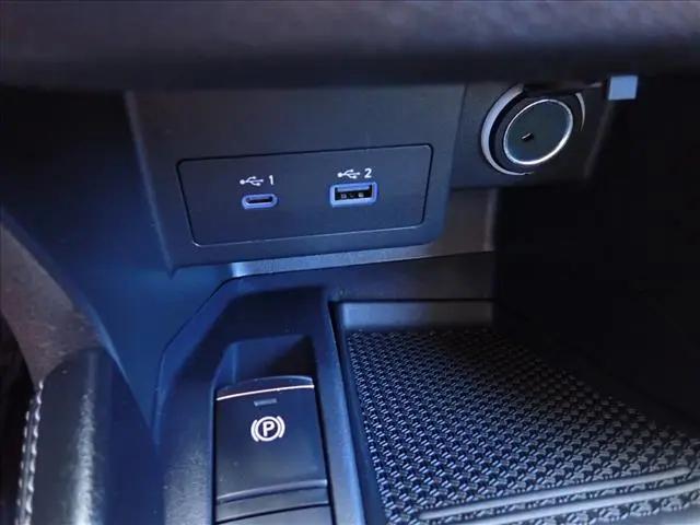 2021 Nissan Kicks SR Xtronic CVT