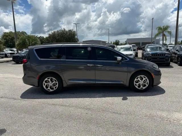 2022 Chrysler Pacifica Limited