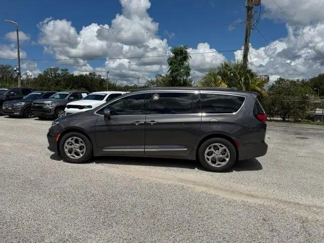 2022 Chrysler Pacifica Limited