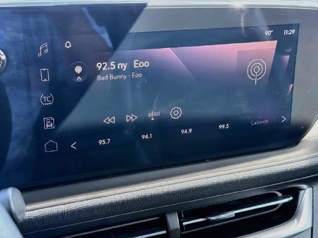 2024 Buick NV Preferred FWD