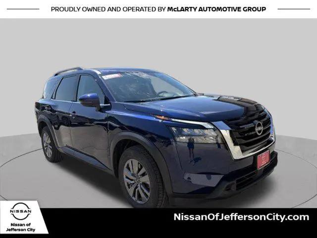 2025 Nissan Pathfinder SV 4WD for sale in Jefferson City, MO