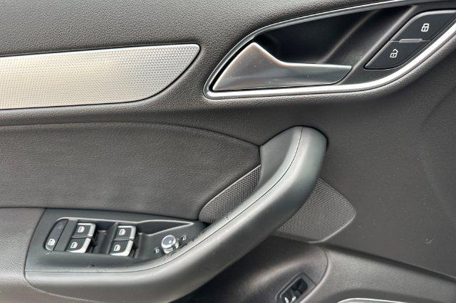 2015 Audi Q3 2.0T Premium Plus