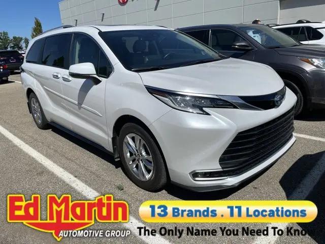 2024 Toyota Sienna Limited for sale in Noblesville, IN
