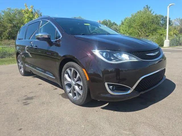 2017 Chrysler Pacifica Limited for sale in Plainfield, IN