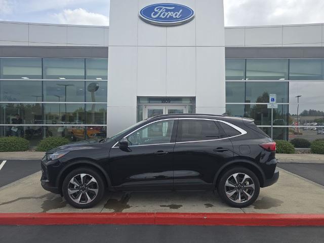 2024 Ford Escape Platinum for sale in Warrenton, OR