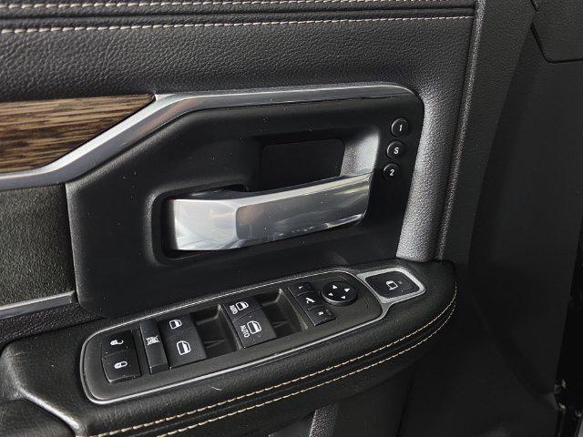 2021 Ram 3500 Laramie Crew Cab 4x4 8 Box