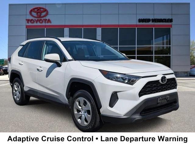 2021 Toyota RAV4 LE 2021 Toyota RAV4 LE