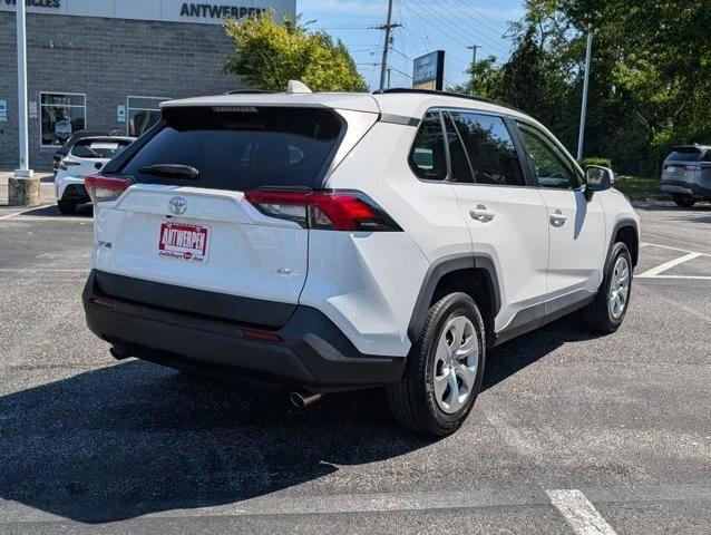 2021 Toyota RAV4 LE 2021 Toyota RAV4 LE