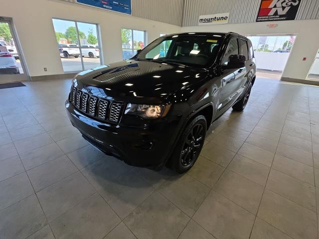2018 Jeep Grand Cherokee Altitude 4x4 for sale in Sterling Heights, MI