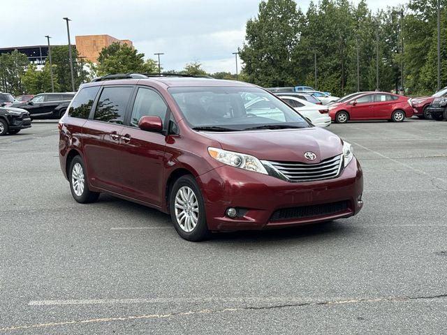 2015 Toyota Sienna XLE Premium 8 Passenger 2015 Toyota Sienna XLE Premium 8 Passenger