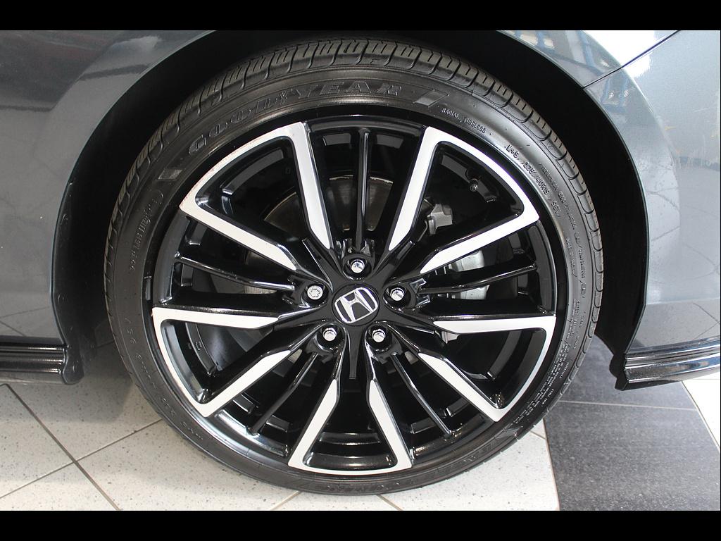 2026 Honda Accord Hybrid Touring - Photo 10