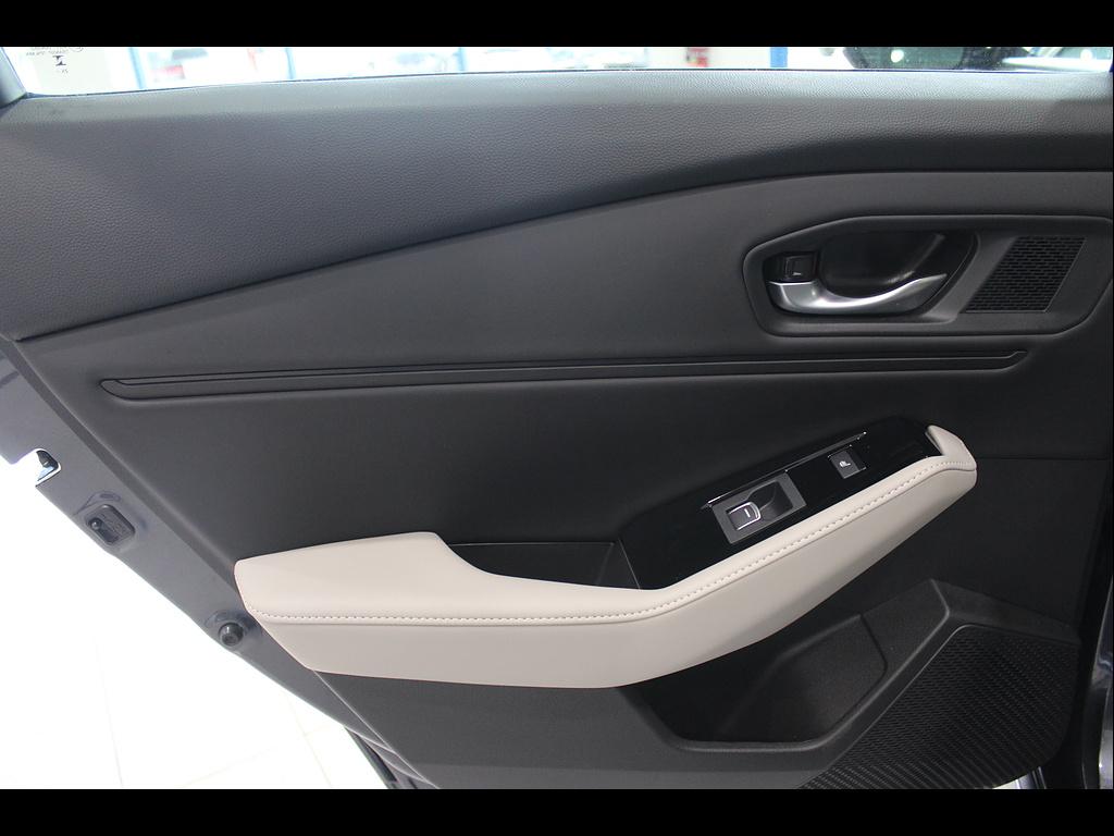 2026 Honda Accord Hybrid Touring - Photo 18