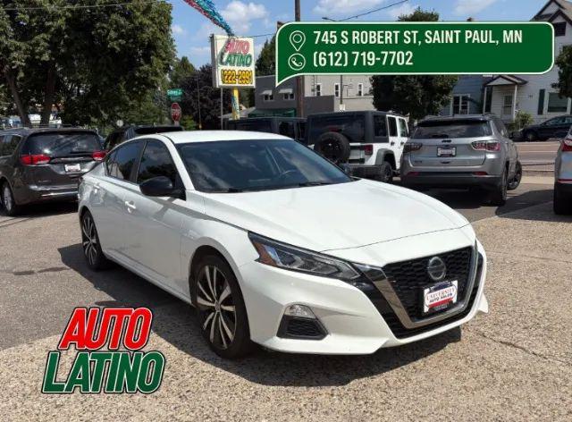2021 Nissan Altima SR FWD for sale in Saint Paul, MN