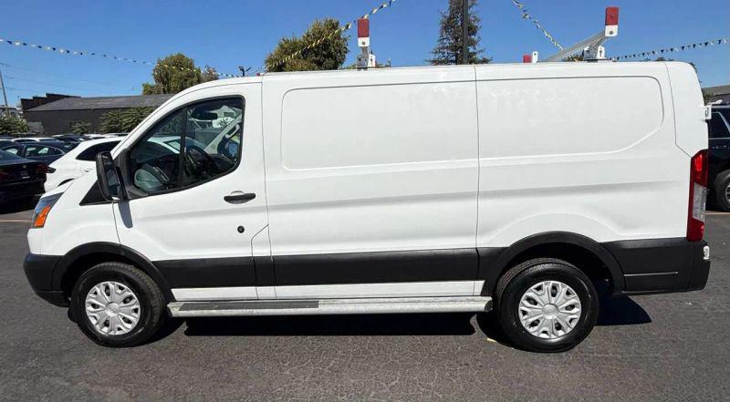 2019 Ford Transit w/60/40 Side Door w/RWB