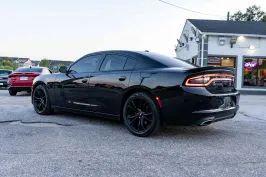 2017 Dodge Charger SE RWD