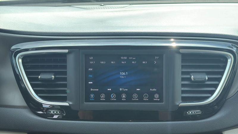 2020 Chrysler Pacifica Touring L