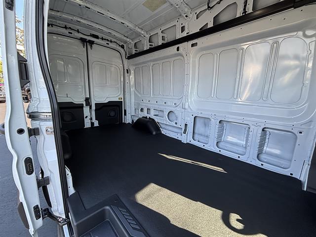 2027 Ford Transit Cargo Van T-350 148 Hi Rf 9500 GVWR AWD