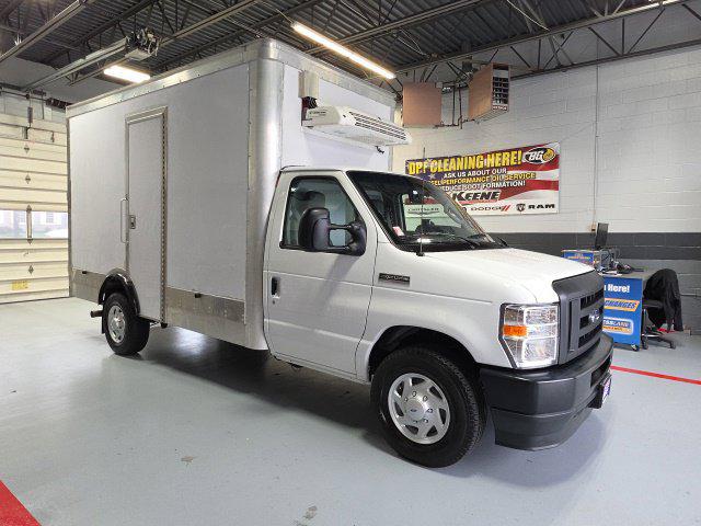 2023 Ford E-350 Cutaway Base 2023 Ford E-350 Cutaway Base