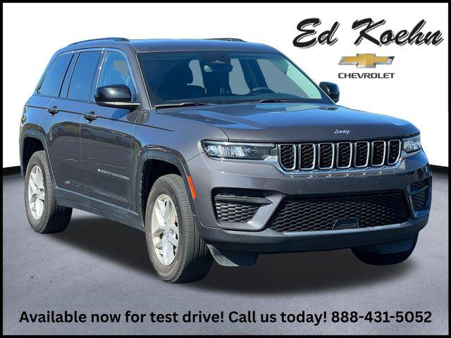 2023 Jeep Grand Cherokee Laredo 4x4 for sale in Rockford, MI