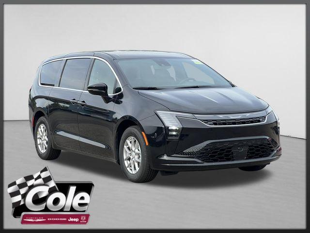2027 Chrysler Pacifica Select for sale in Marshall, MI
