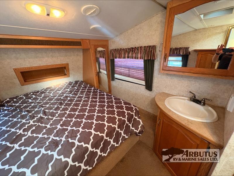 2006 Keystone RV COUGAR 281EFS FIFTH WHEEL