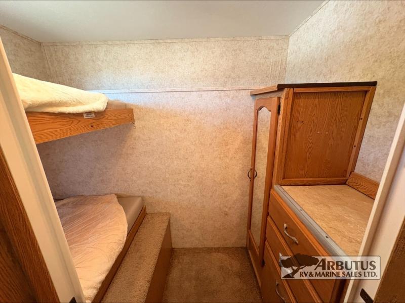 2006 Keystone RV COUGAR 281EFS FIFTH WHEEL