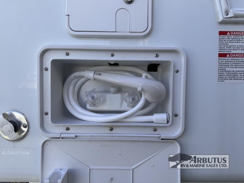 2018 Bigfoot RV BIGFOOT 25C10.4 TRUCK CAMPER