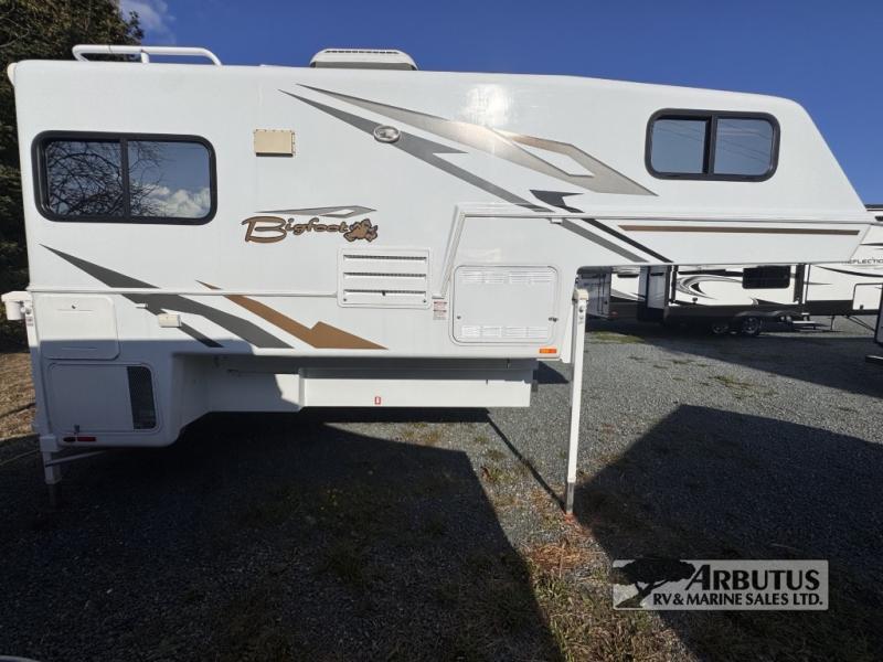 2018 Bigfoot RV BIGFOOT 25C10.4 TRUCK CAMPER
