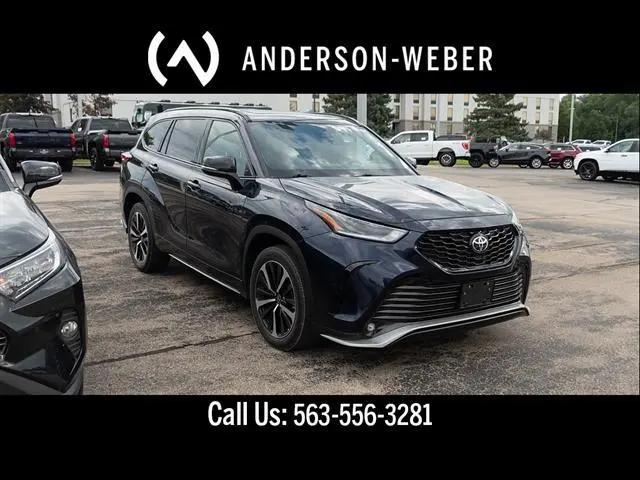 2021 Toyota Highlander XSE for sale in Dubuque, IA