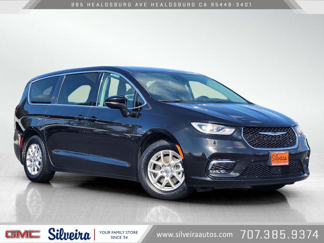 2023 Chrysler Pacifica Touring L for sale in Healdsburg, CA