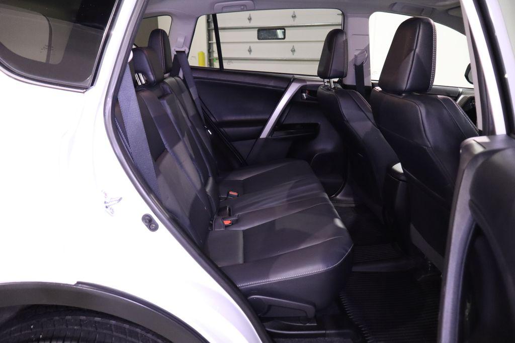 car-gallery-32