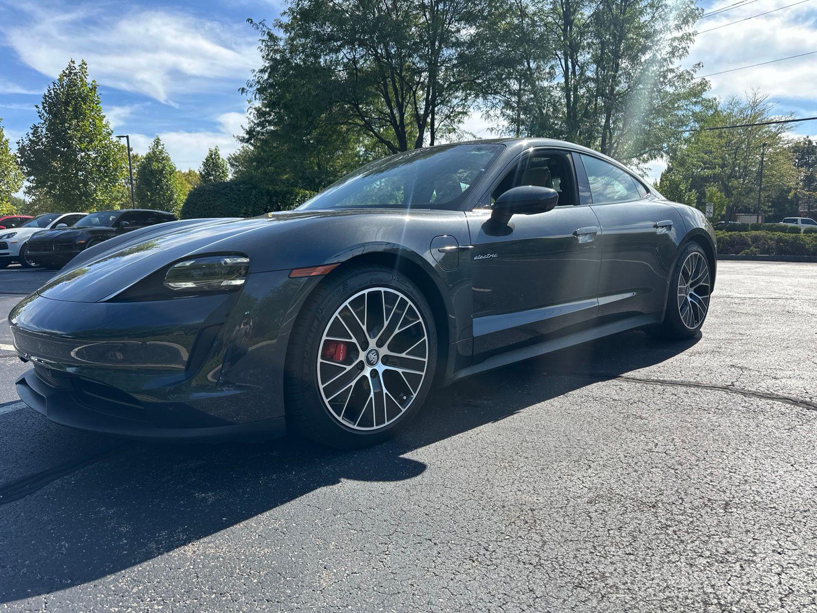 /2021 Porsche Taycan