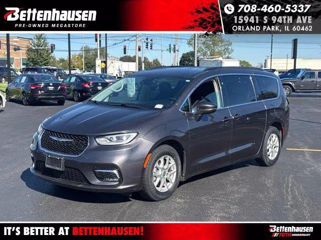 2022 Chrysler Pacifica Touring L for sale in Orland Park, IL