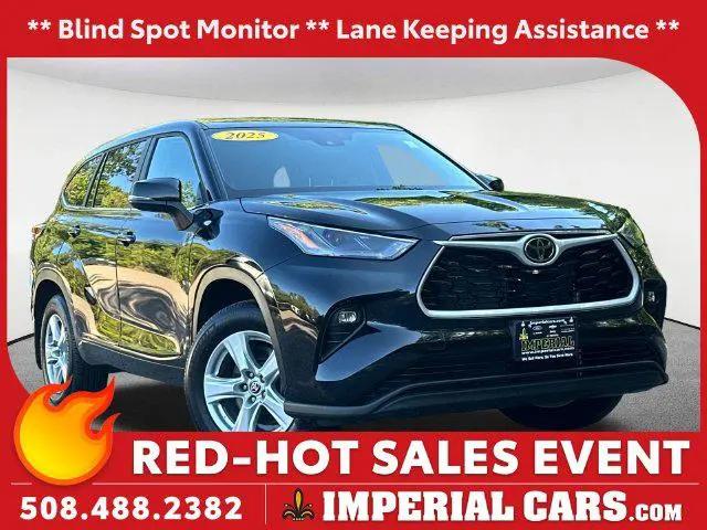 2025 Toyota Highlander LE for sale in Milford, MA