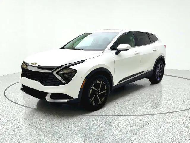 2023 Kia Sportage Hybrid LX for sale in North Olmsted, OH
