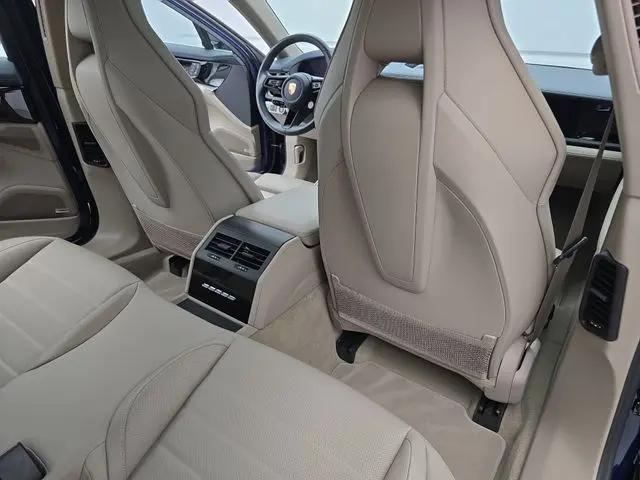 2026 Porsche Panamera Panamera