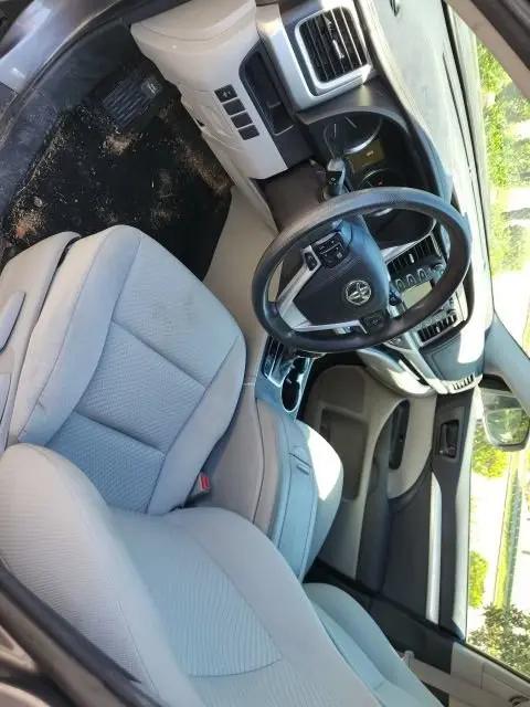 2015 Toyota Highlander LE V6