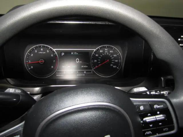 2023 Kia Sorento LX
