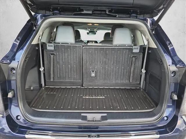 2021 Toyota Highlander Hybrid XLE