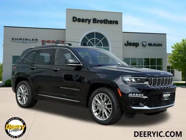 2023 Jeep Grand Cherokee Summit 4x4 for sale in Iowa City, IA