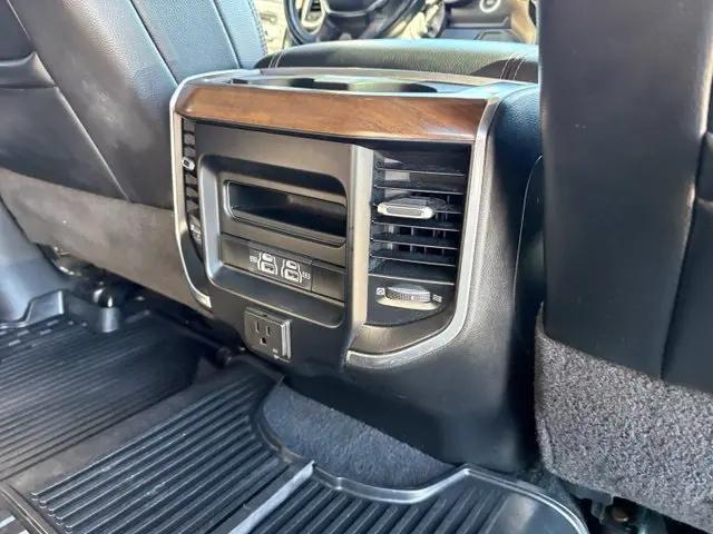 2023 Ram 2500 Laramie Crew Cab 4x4 64 Box